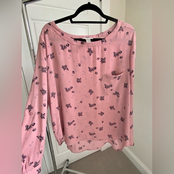 LOFT Tops - LOFT Blouse